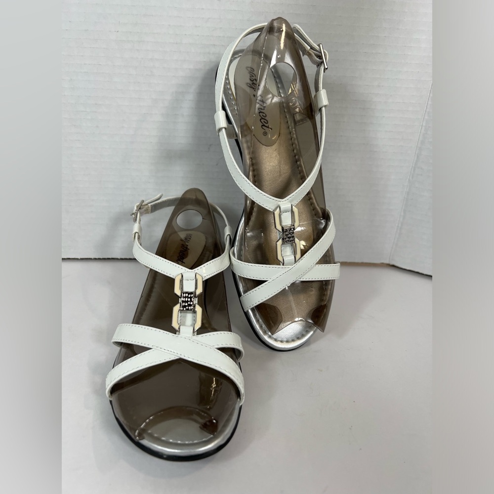 Easy Street White Patent Slingback Sandals Chain Link Accent Low Heel 7M